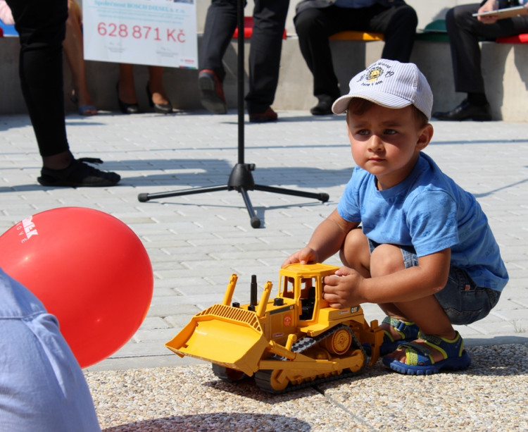 Nová školka v Jihlavě se dnes slavnostně otevřela