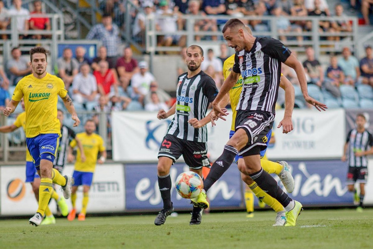 FOTO: Dynamo se dočkalo první domácí výhry