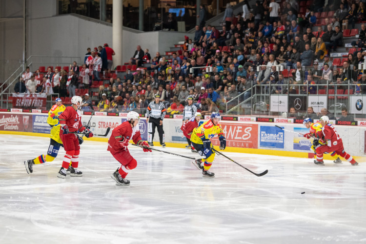 Motor porazil Slavii a doma stále neztratil ani bod