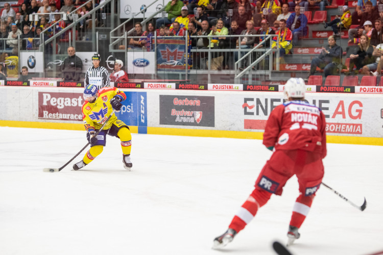 Motor porazil Slavii a doma stále neztratil ani bod