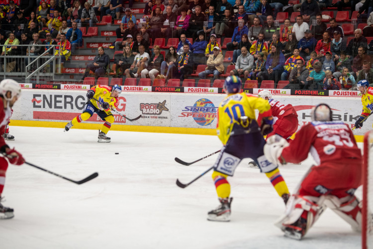 Motor porazil Slavii a doma stále neztratil ani bod