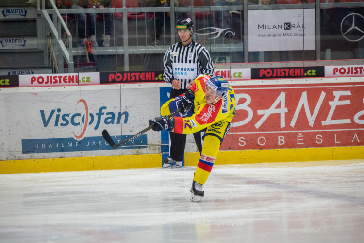 Motor porazil Slavii a doma stále neztratil ani bod