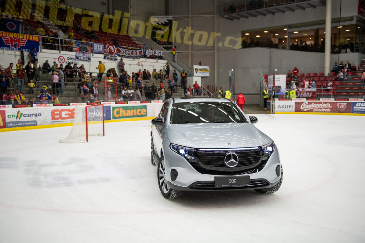 Motor porazil Slavii a doma stále neztratil ani bod