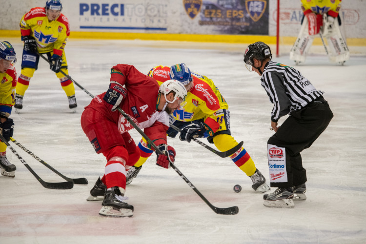 Motor porazil Slavii a doma stále neztratil ani bod