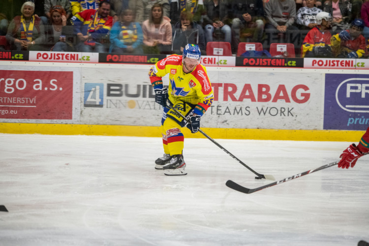 Motor porazil Slavii a doma stále neztratil ani bod