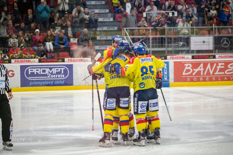 Motor porazil Slavii a doma stále neztratil ani bod