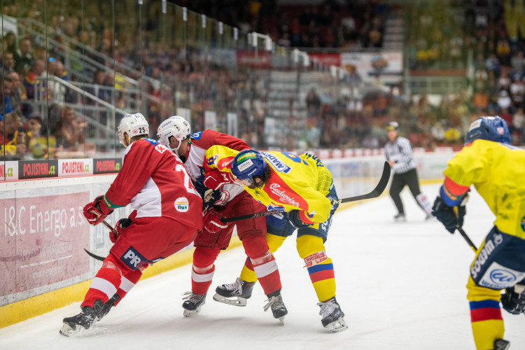 Motor porazil Slavii a doma stále neztratil ani bod