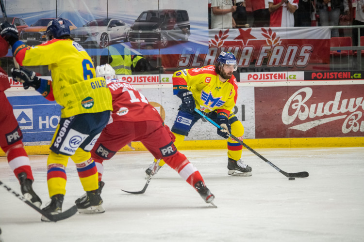 Motor porazil Slavii a doma stále neztratil ani bod