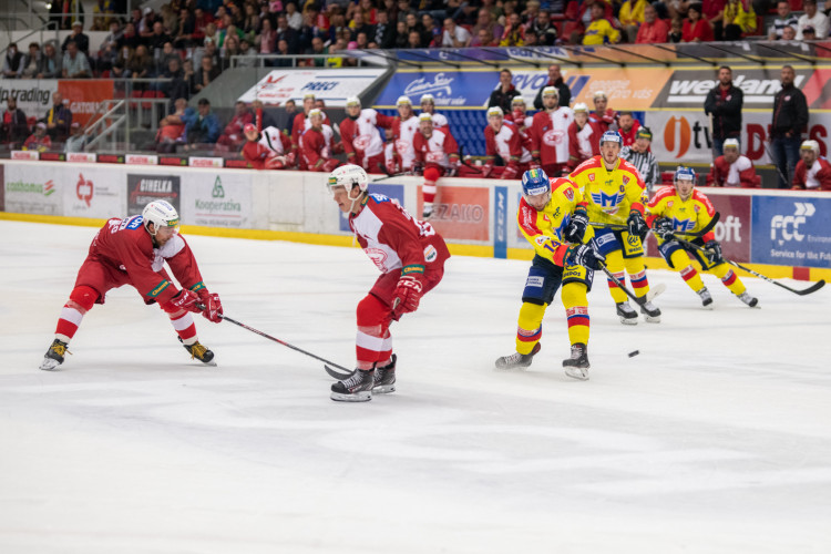 Motor porazil Slavii a doma stále neztratil ani bod