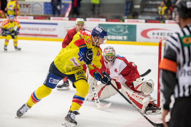 Motor porazil Slavii a doma stále neztratil ani bod