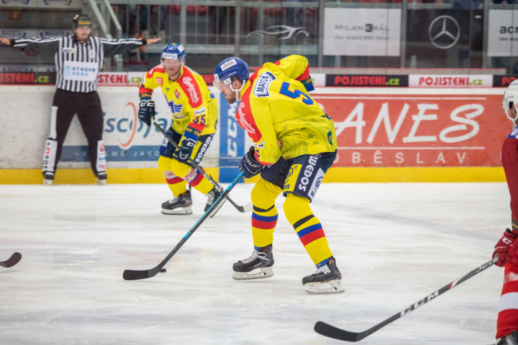 Motor porazil Slavii a doma stále neztratil ani bod
