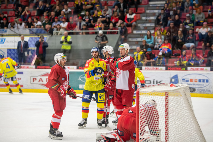 Motor porazil Slavii a doma stále neztratil ani bod
