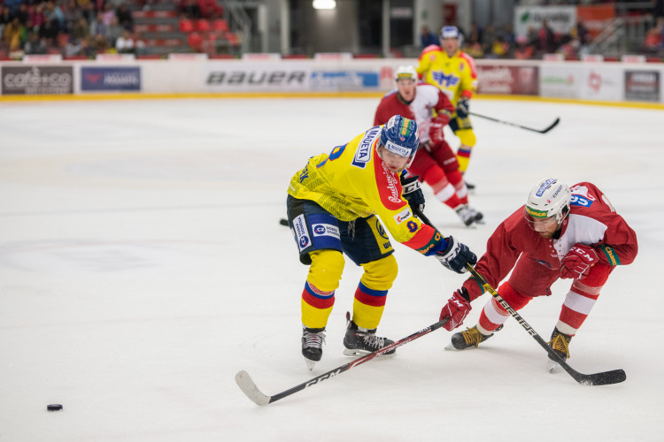 Motor porazil Slavii a doma stále neztratil ani bod