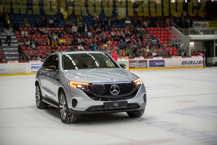 Motor porazil Slavii a doma stále neztratil ani bod