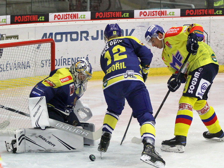 Jedním z nejlepších domácích hráčů na ledě byl Jiří Šimánek