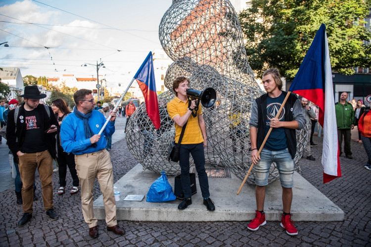 Kroky proti demokracii