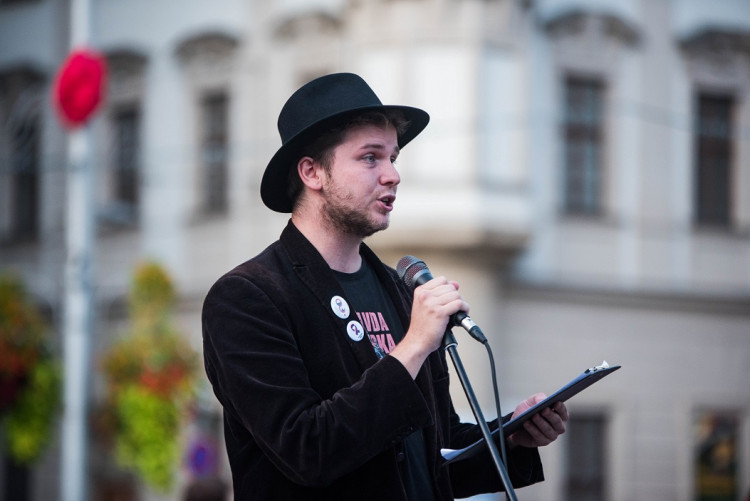 Kroky proti demokracii