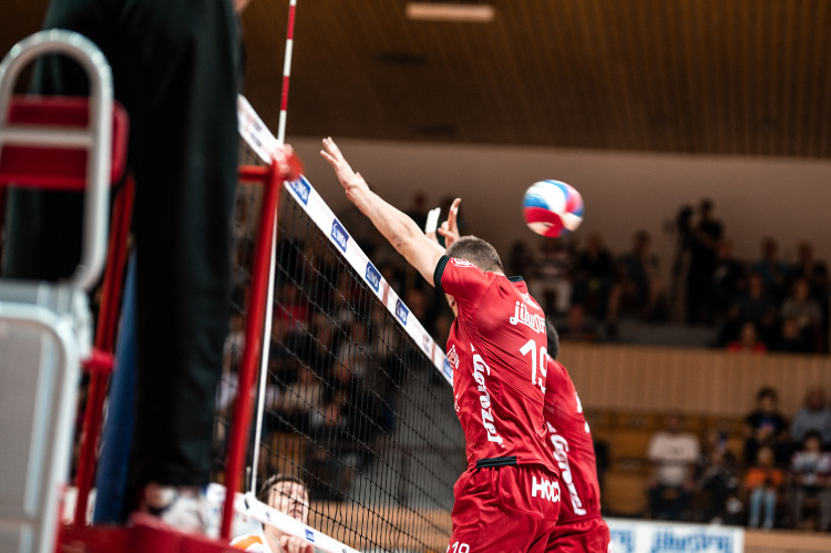 Jihostroj získal tři body do tabulky z domácí palubovky