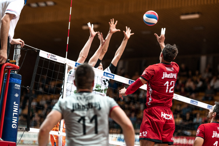 Jihostroj získal tři body do tabulky z domácí palubovky