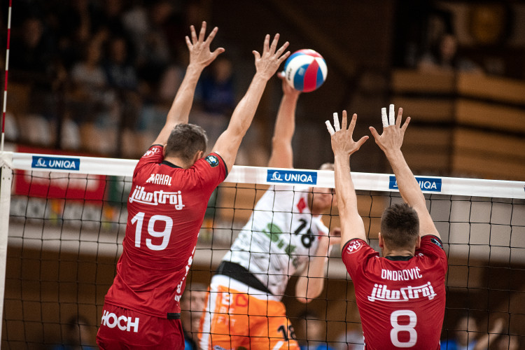 Jihostroj získal tři body do tabulky z domácí palubovky