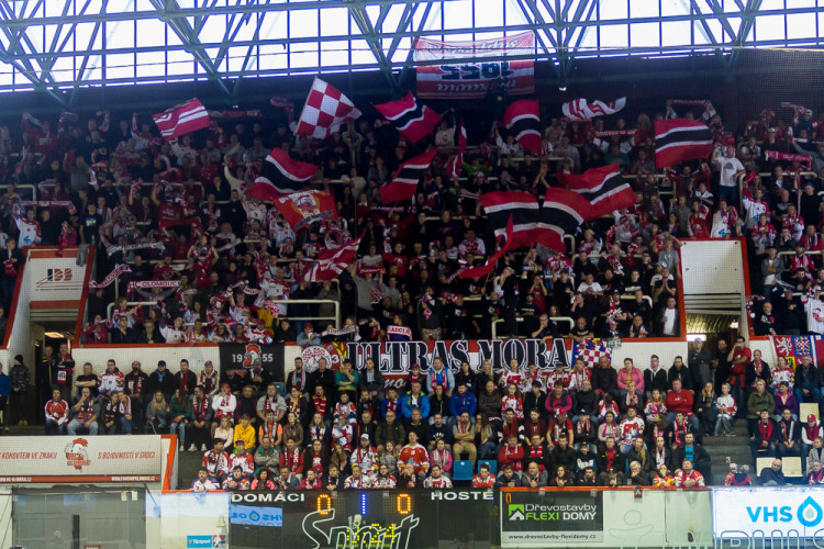 FOTOGALERIE: Mora sice proti Kometě vedla, pak ale třikrát inkasovala