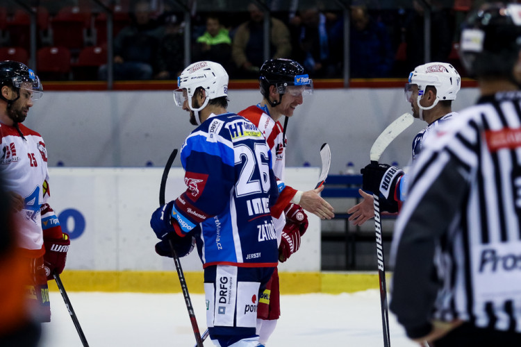 FOTOGALERIE: Mora sice proti Kometě vedla, pak ale třikrát inkasovala