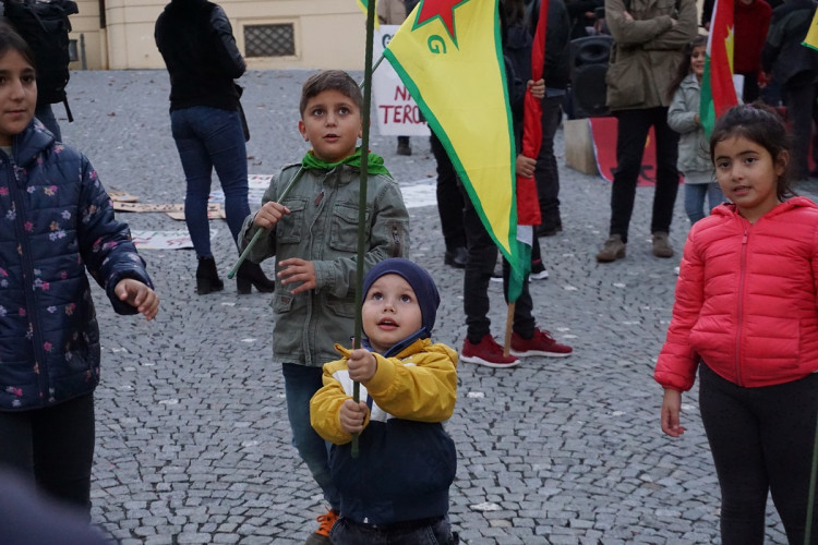 V Brně se demonstrovalo proti podpoře turecké ofenzívy v severní Sýrii