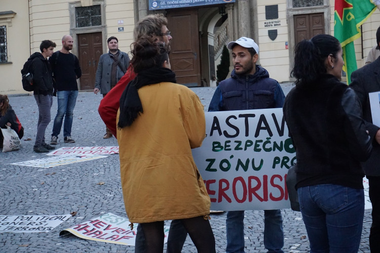 V Brně se demonstrovalo proti podpoře turecké ofenzívy v severní Sýrii