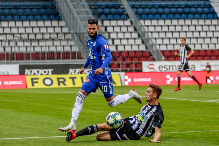 FOTOGALERIE: Sigma doma poprvé prohrála. Hanáky porazili ligoví nováčci z Českých Budějovic