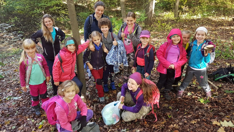 Skauti vyčistili les v Lidových sadech