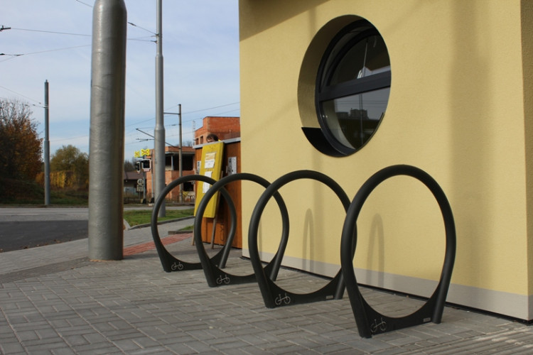 Jihlava má nový dopravní terminál Na Dolech