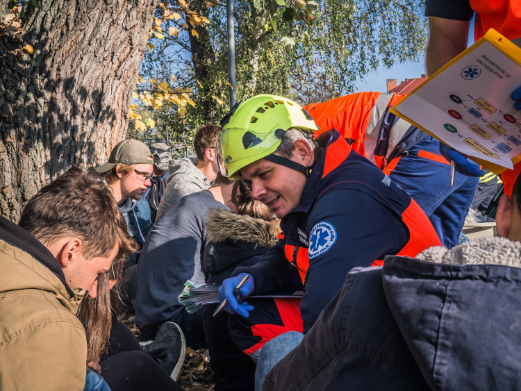 FOTOGALERIE: Podívejte se na fotky z velkého cvičení záchranných složek v Olomouci