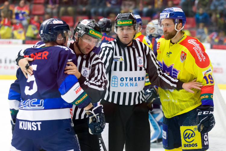 Motor se nadřel, ale proti Benátkám si připsal devátou výhru v řadě