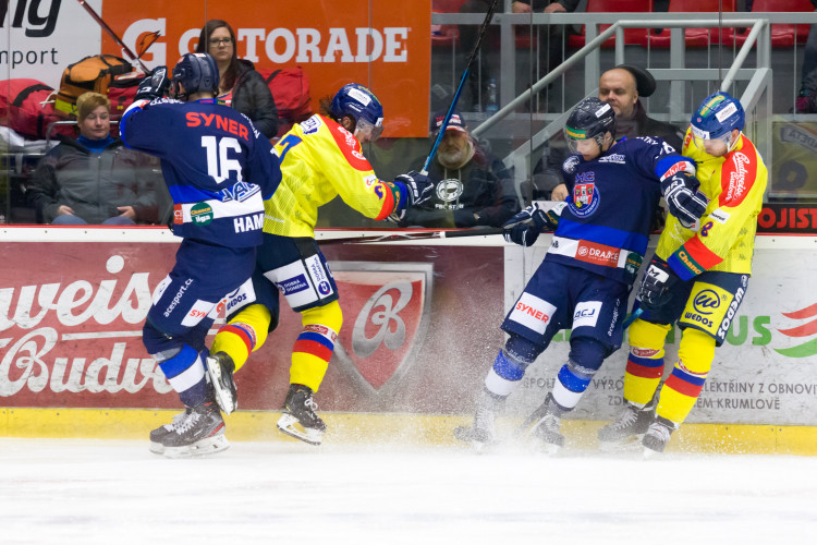 Motor se nadřel, ale proti Benátkám si připsal devátou výhru v řadě