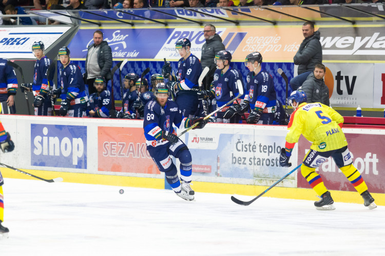 Motor se nadřel, ale proti Benátkám si připsal devátou výhru v řadě