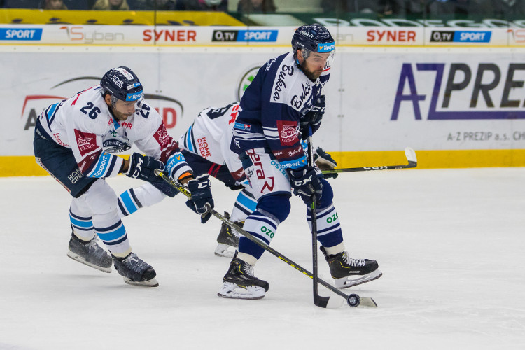 Tygři porazili Vítkovice v hallooweenském utkání 3:2