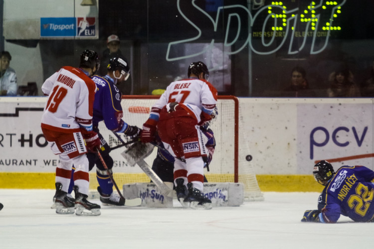 FOTOGALERIE: Devátá prohra z deseti zápasů. Olomouc doma padla s předposledním Zlínem