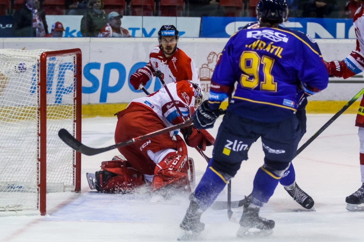FOTOGALERIE: Devátá prohra z deseti zápasů. Olomouc doma padla s předposledním Zlínem