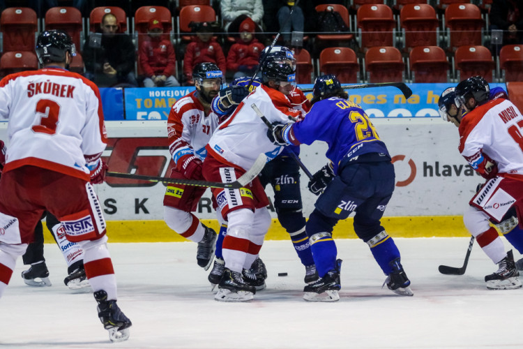 FOTOGALERIE: Devátá prohra z deseti zápasů. Olomouc doma padla s předposledním Zlínem