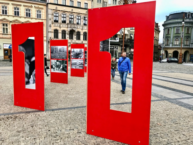 Výstava k třiceti letům od revoluce