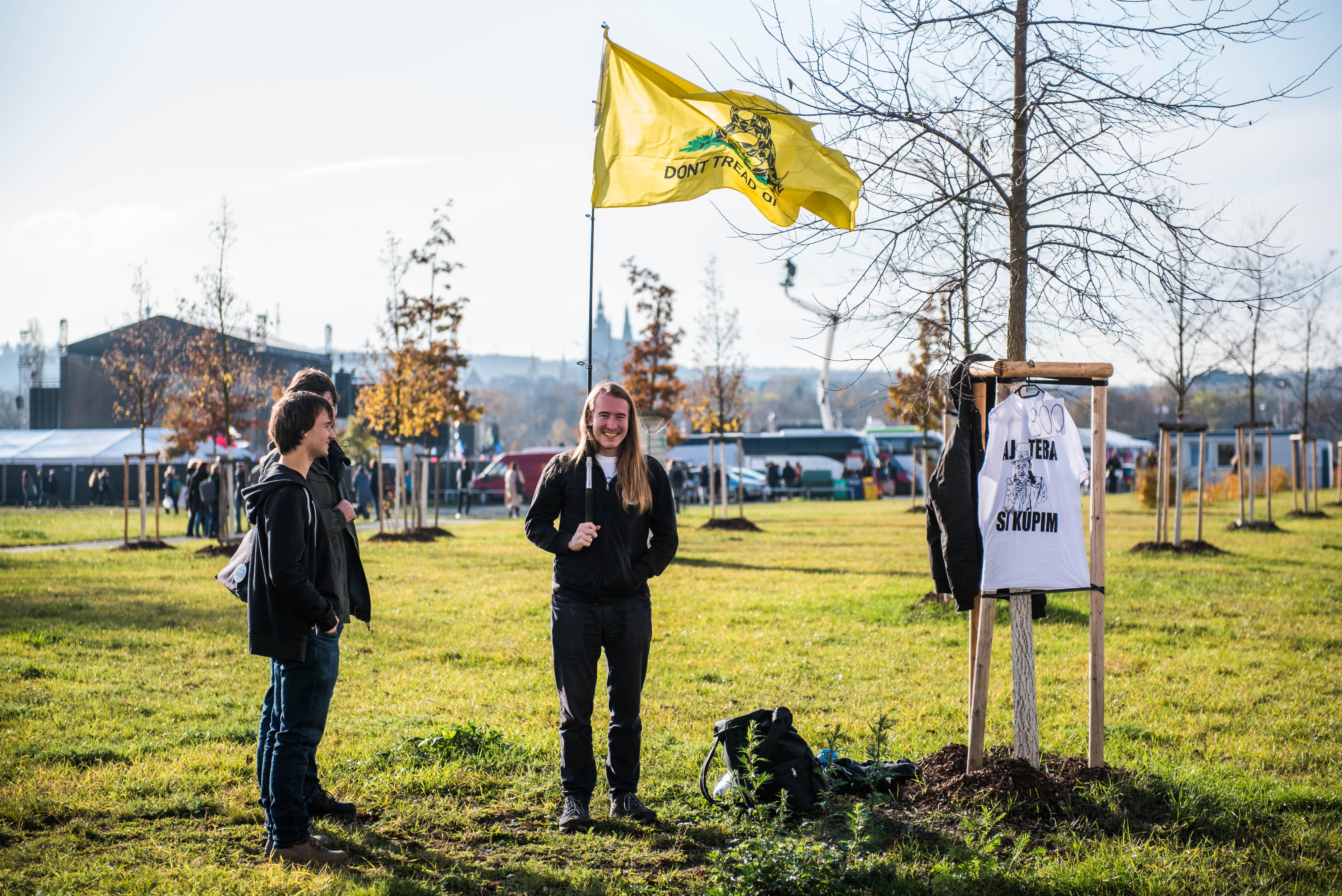 Demonstrace na Letné
