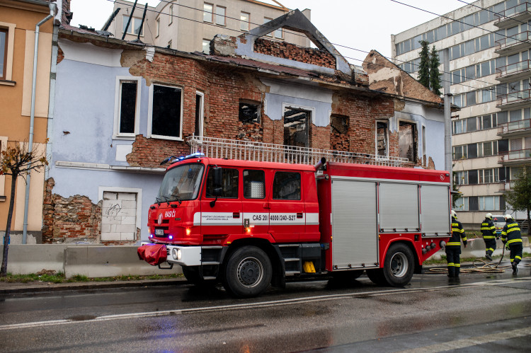 Požár bývalého Cabaretu způsobil škodu za milion