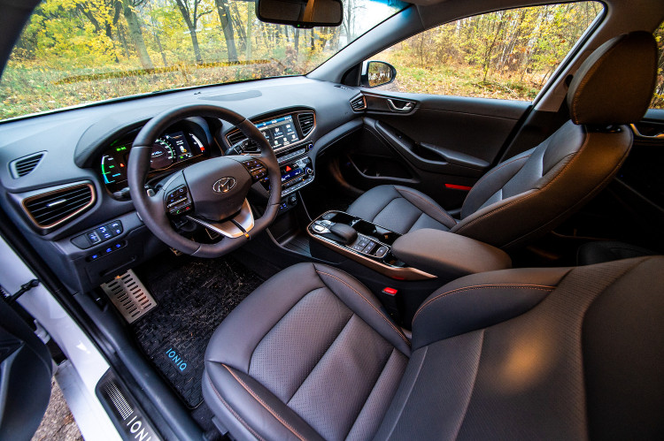 Elektromobil Ioniq poutá pozornost nejen vzhledem