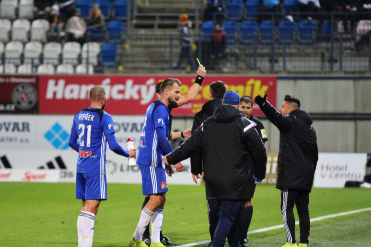 FOTOGALERIE: Sigma remizovala doma se Slavií 0:0, ta ztratila body poprvé po osmi zápasech