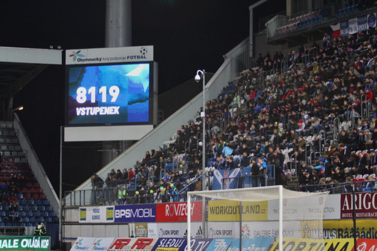 FOTOGALERIE: Sigma remizovala doma se Slavií 0:0, ta ztratila body poprvé po osmi zápasech