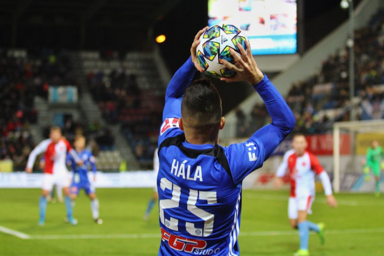 FOTOGALERIE: Sigma remizovala doma se Slavií 0:0, ta ztratila body poprvé po osmi zápasech