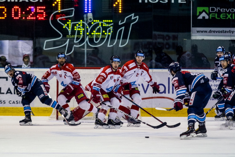 FOTOGALERIE:  Liberec skolil na domácím ledě Moru gólem v poslední minutě