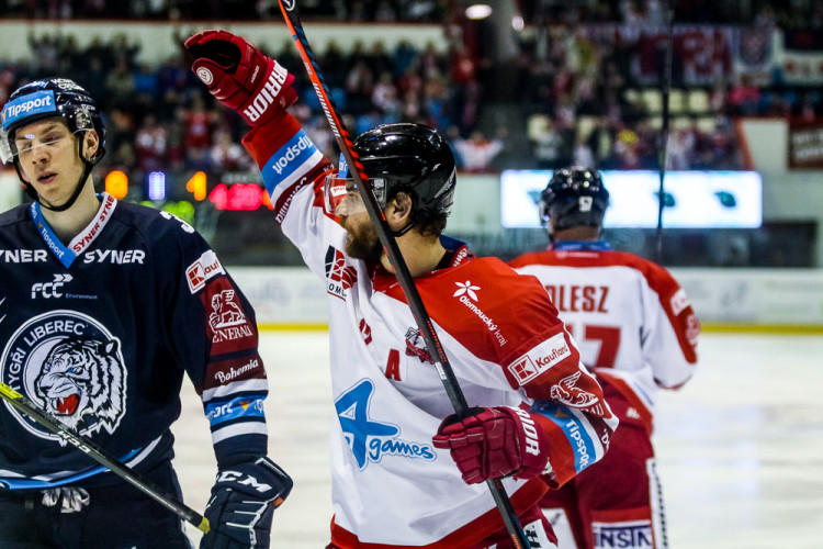 FOTOGALERIE:  Liberec skolil na domácím ledě Moru gólem v poslední minutě