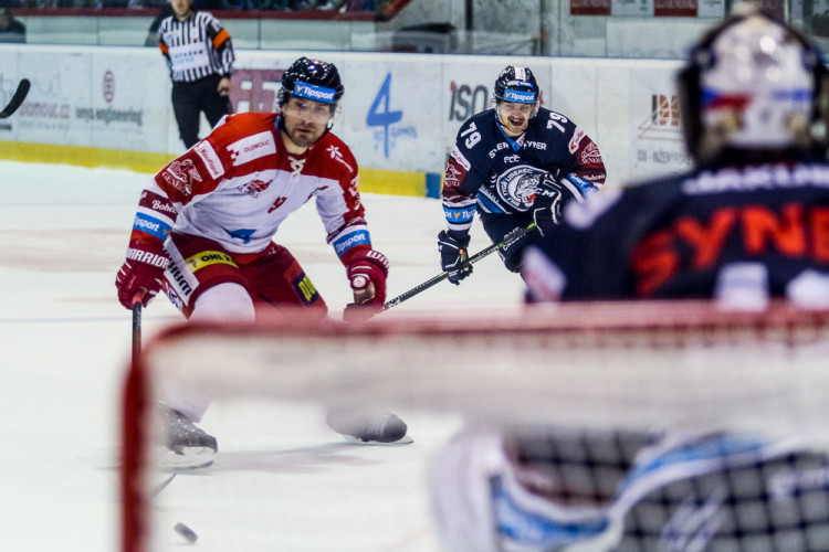 FOTOGALERIE:  Liberec skolil na domácím ledě Moru gólem v poslední minutě