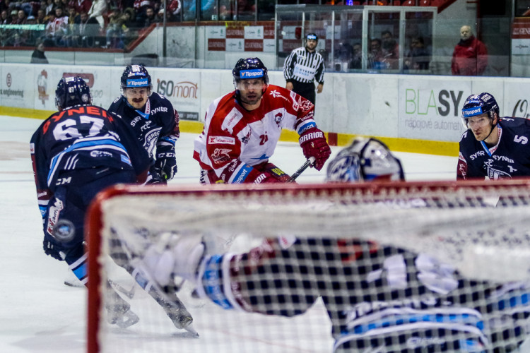 FOTOGALERIE:  Liberec skolil na domácím ledě Moru gólem v poslední minutě